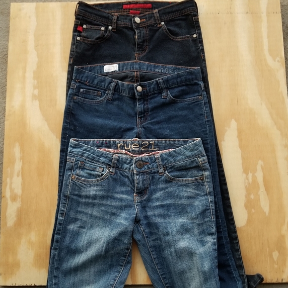 Gap & Rue 21 light, medium, & dark wash - Picture 7 of 7